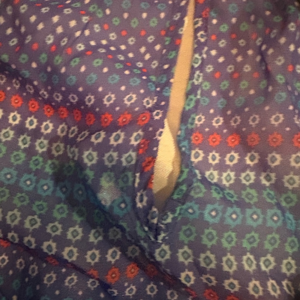 GAP Multicolor Patterned Top - Picture 4 of 5